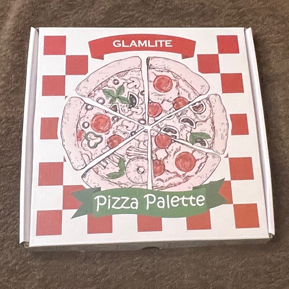 Glamlite Pizza Eyeshadow Palette - Picture 5 of 8